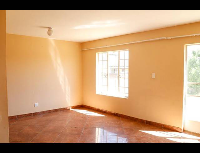 4 BEDROOM HOUSE FOR SALE IN NKWE COUNTRY ESTATE